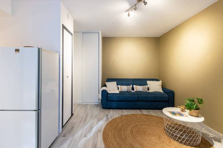 Ferienwohnung für 4 Personen, mit Pool in Bandol - 2