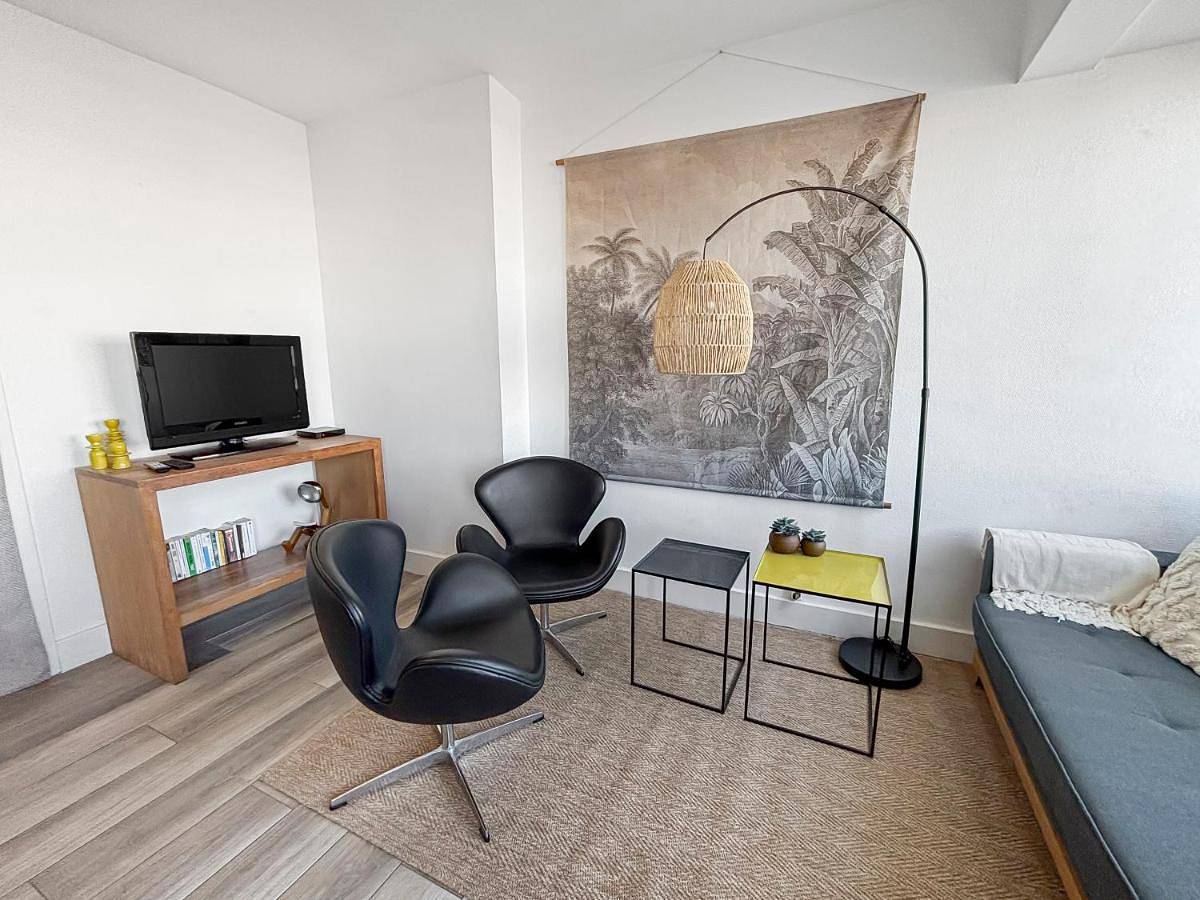 Appartement entier, One-Bedroom Apartment in Calais, Région de Calais