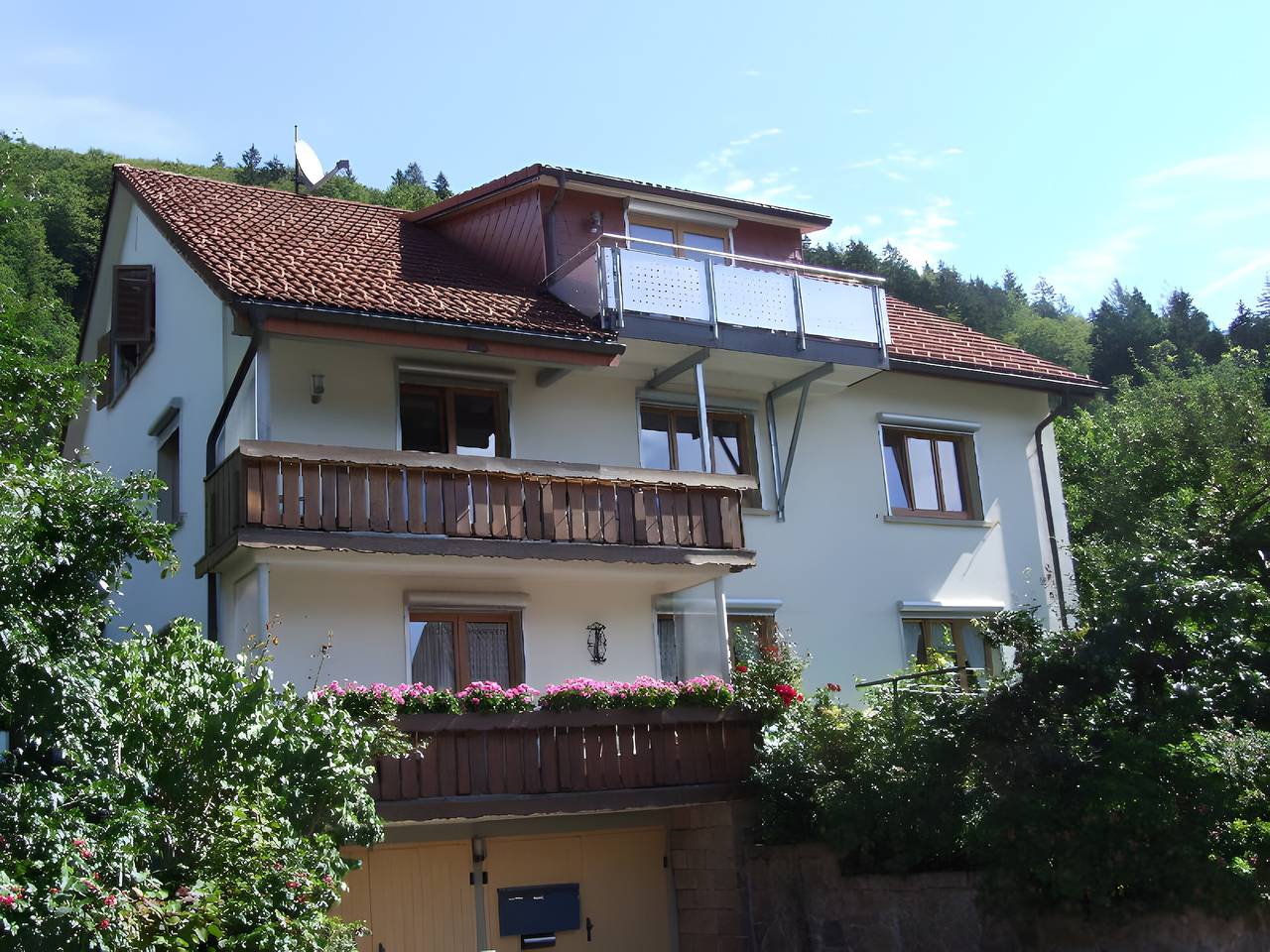 Ganze Wohnung, Ferienwohnung '65qm, 2 Schlafräume' mit Bergblick, Gemeinschaftsterrasse und Wi-Fi in Todtnau, Südschwarzwald