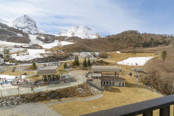 Gîte pour 6 personnes, avec balcon, animaux acceptés à Eaux-Bonnes - 3