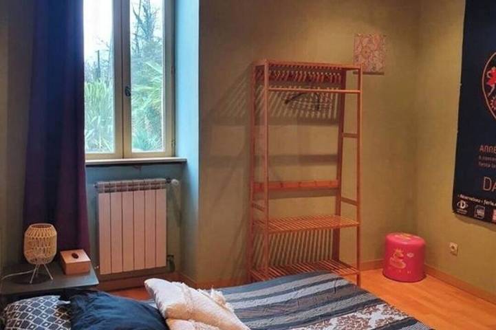 Location de vacances pour 8 personnes, avec jardin ainsi que jacuzzi et terrasse à Saint-Lon-les-Mines - 3