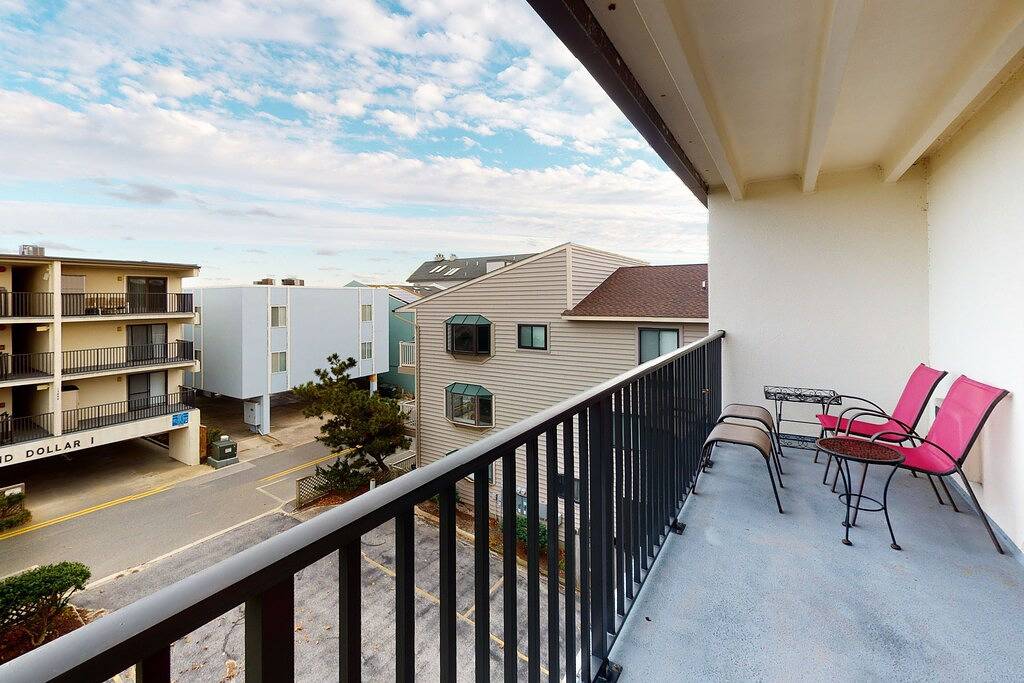 Ganze Wohnung, Newly updated condo - less than a block to the beach in Maryland Beach, Ocean City