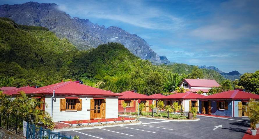 Appart’hôtel pour 4 personnes, avec vue et jardin