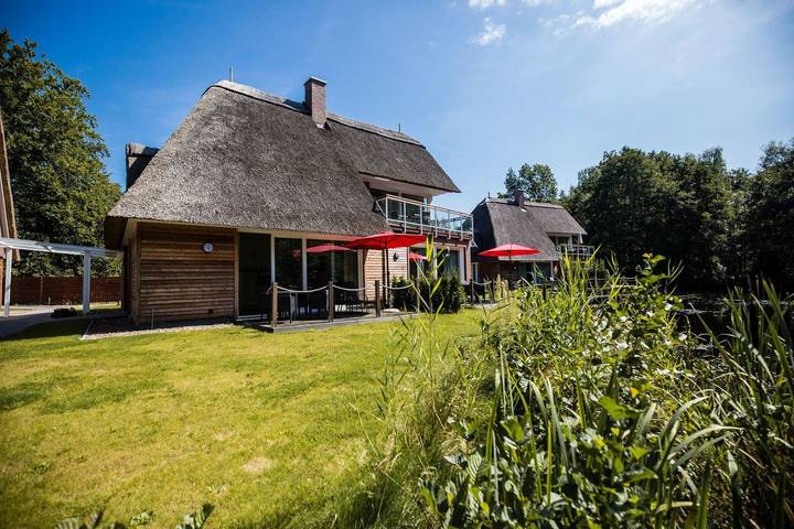 Ferienwohnung für 3 Personen, mit Balkon/Terrasse und Terrasse sowie Garten und Sauna in Oldenburg - 2