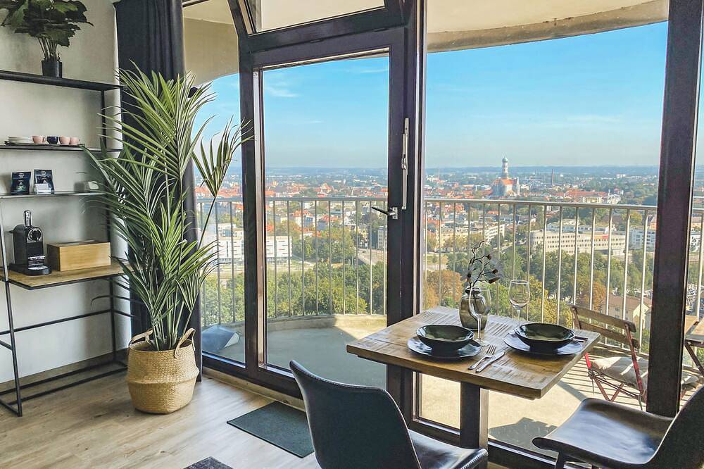 Ganze Wohnung, Blick über die Stadt | Studio an der Kongresshalle in Augsburg, Bayerisch Schwaben
