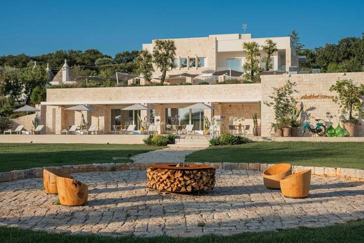Chambre d’hôte pour 2 personnes, avec Balcon et Jacuzzi ainsi que Terrasse et Jardin