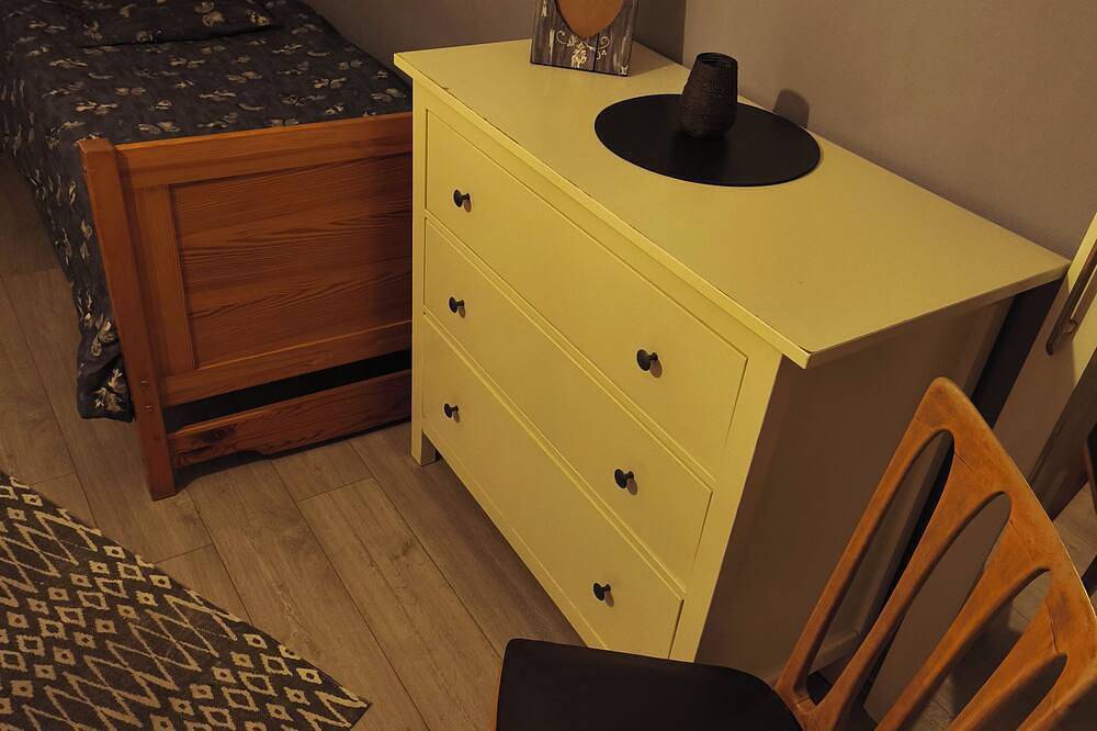 Entire apartment, Gîte Côte 204, ideal for your stay with catering available at La Cave 204 in Château-Thierry, Aisne