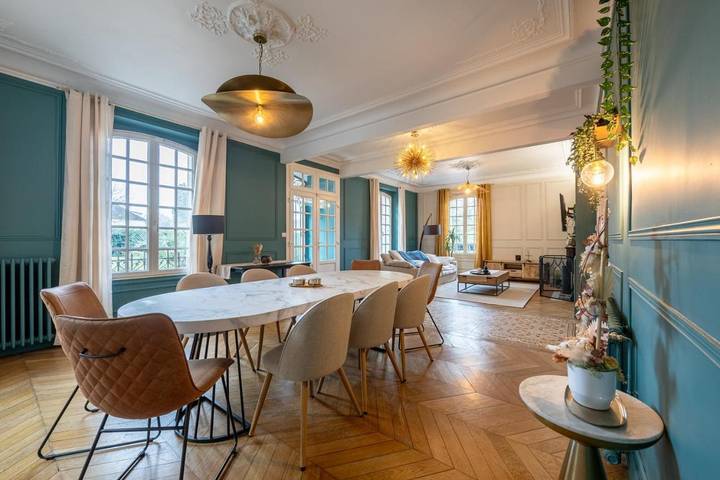 Location de vacances pour 17 personnes, avec piscine et sauna ainsi que jacuzzi et jardin, adapté aux familles à La Ferté-Gaucher - 4