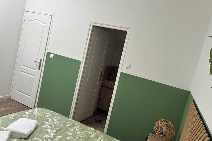 Vacation Rental with Private Spa & Heated Pool Near Carcassonne in Trèbes, Carcassonne und Umgebung