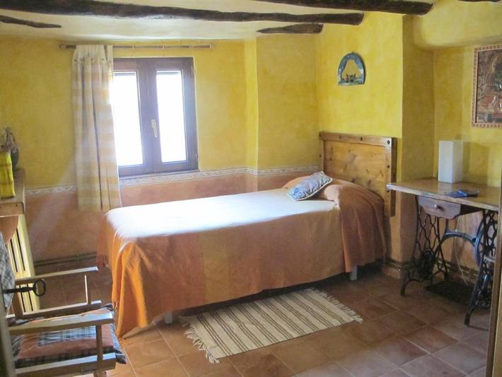 Casa rural para 3 personas, con terraza además de vistas y jardín en Sobrarbe - 4