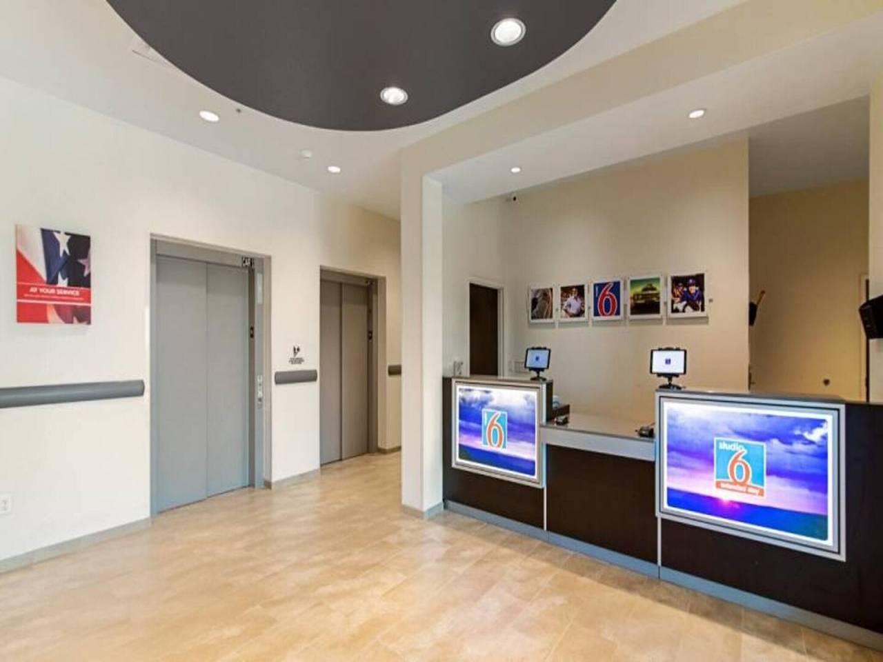 Studio 6 Austin, Tx - Airport_2 Full Bed in Austin, Condado de Travis