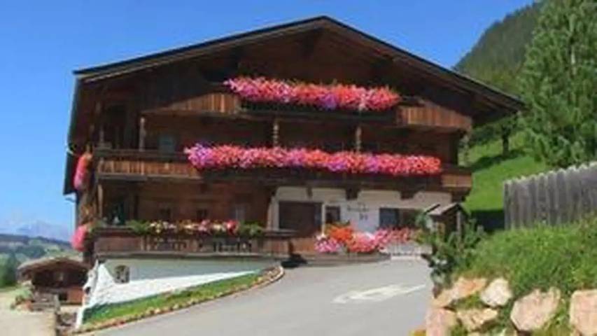 Hütte für 9 Personen, mit Garten und Terrasse sowie Sauna in Alpbach - 3
