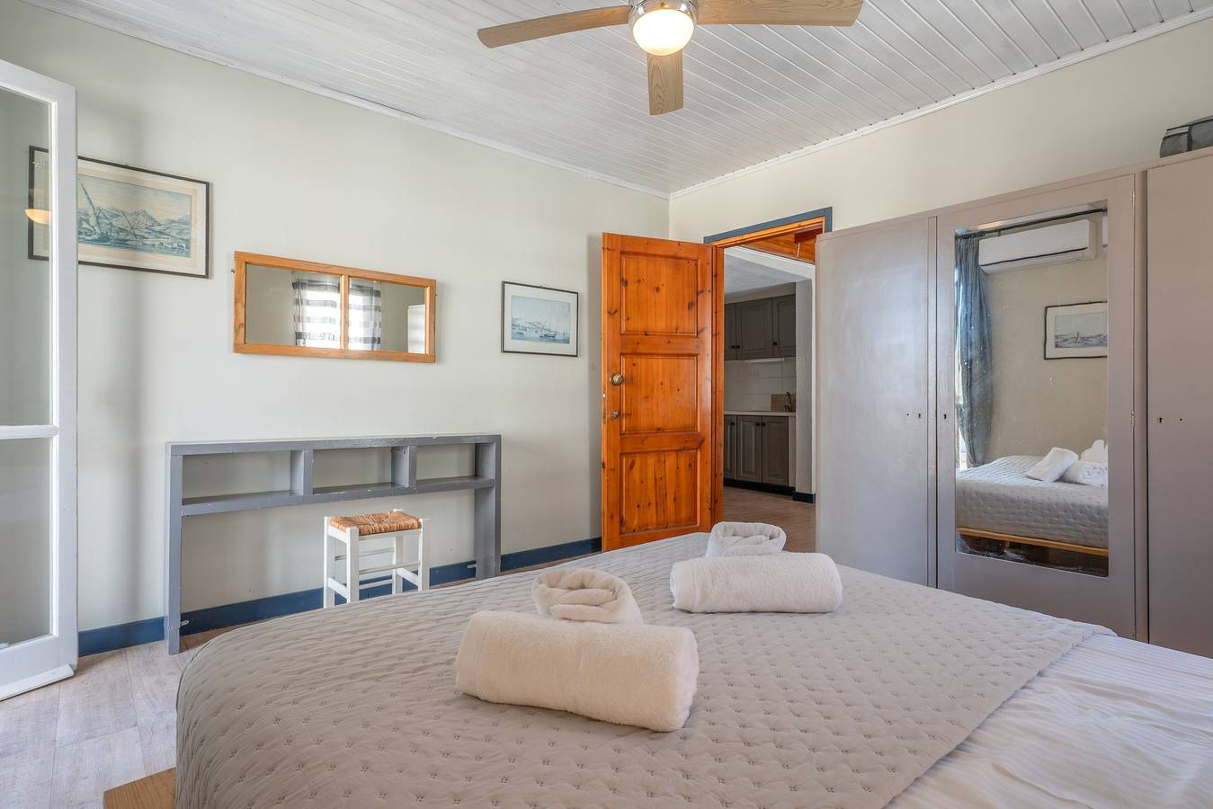 Vakantiewoning "Kallithea Beach" bij strand met balkon & Wi-Fi, foto 14