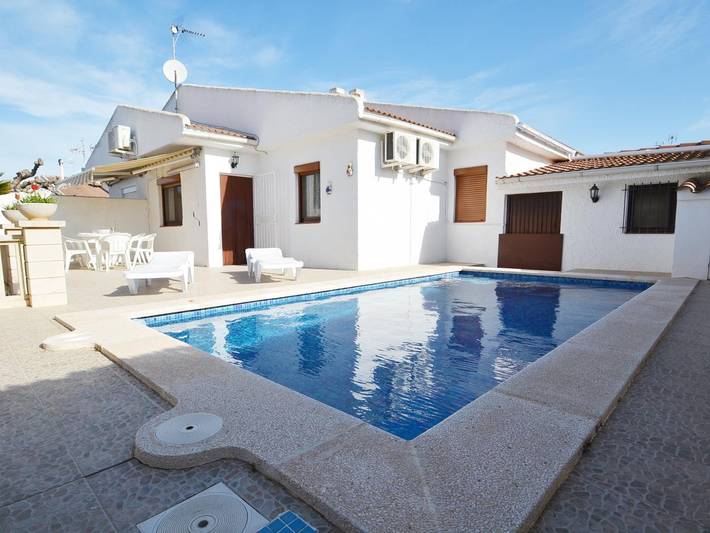 Apartamento para 4 personas, con Terraza y Piscina en Delta del Ebro