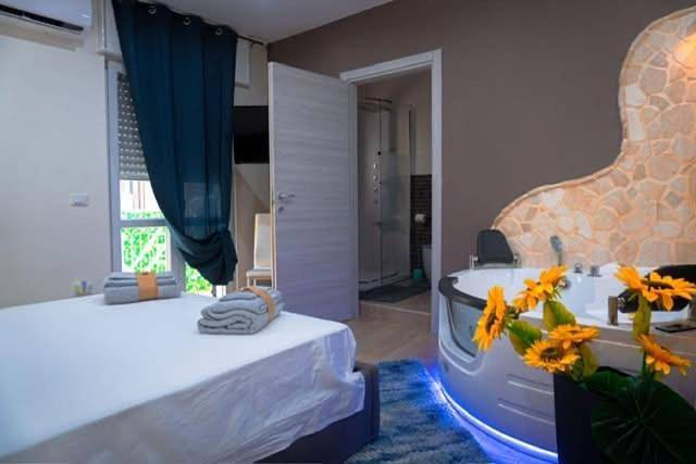 Apartamento para 2 personas, con balcón y jacuzzi en Taranto