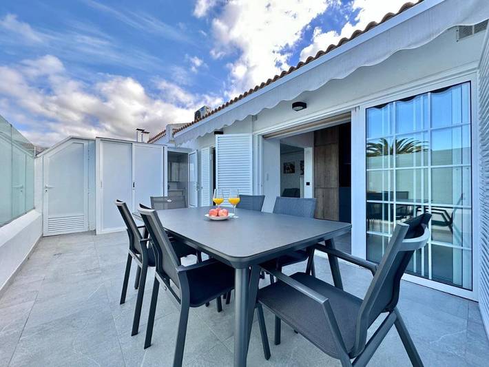 Bungalow voor 4 personen, met Terras en Zwembad in Costa Adeje