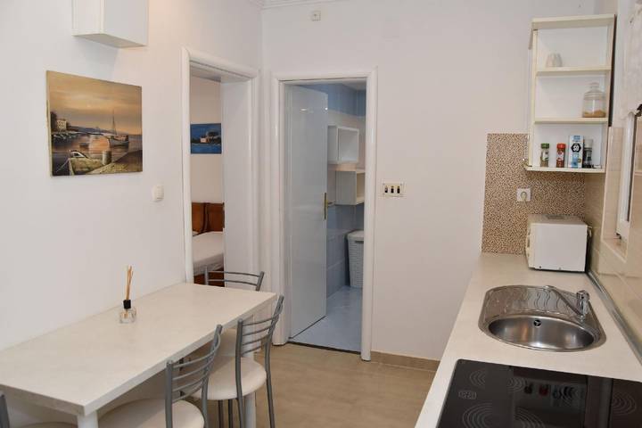 Ferienwohnung für 4 Personen, mit Balkon in Pakostane - 4