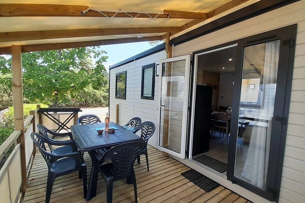 Camping 3 étoiles - Piscine - ccbaefh in Valensole, Parc naturel régional du Verdon