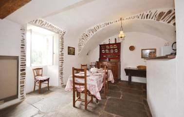 Gîte pour 6 Personnes dans Peyremale, Massif central, Photo 2