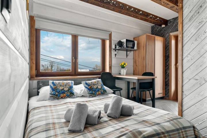 Apartament wakacyjny dla 2 osób, z Balkon i Taras oraz Ogród i Widok w Nowe Bystre