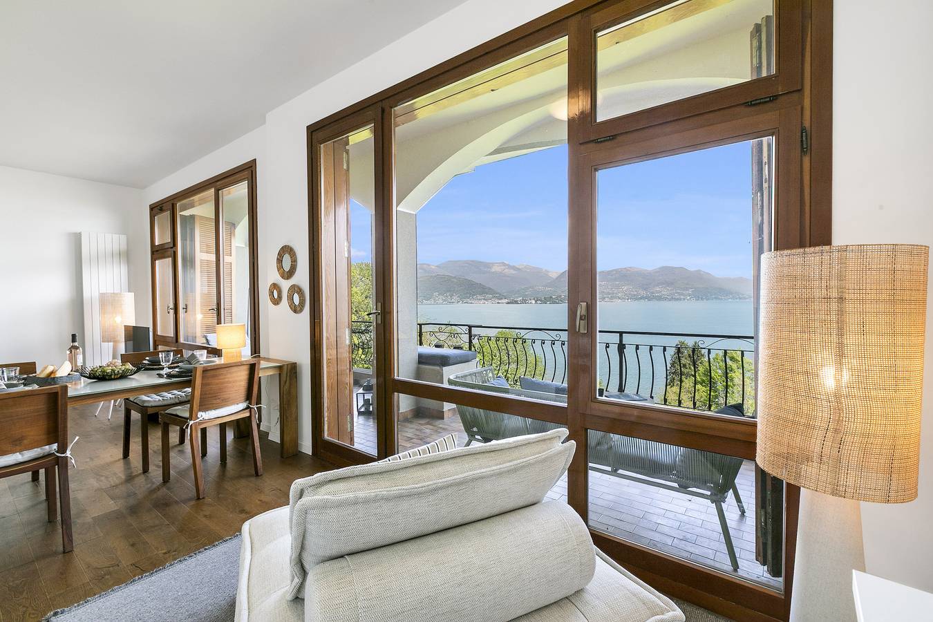 Ganze Wohnung, Elegant Panorama Lake View With Pool in Stresa, Comune di Stresa
