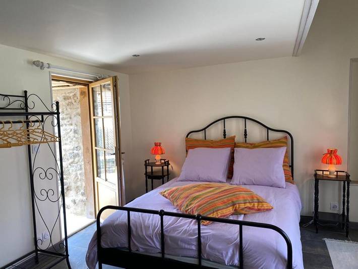 Location de vacances pour 9 personnes, avec jardin et terrasse à Guillon - 3
