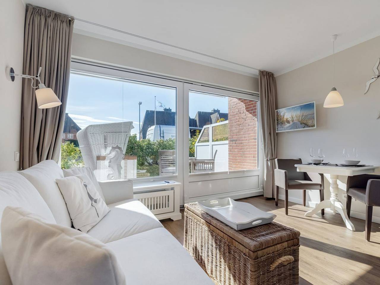 Ganze Ferienwohnung, Dünenkuhle, App. 17 - Inselliebe pur! Viel mehr Sylt-Style können Sie nicht buchen in Wenningstedt, Sylt