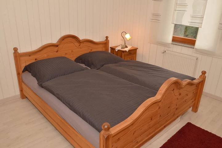 Ferienwohnung für 4 Personen, mit Terrasse und Garten in Neunkirchen - 2