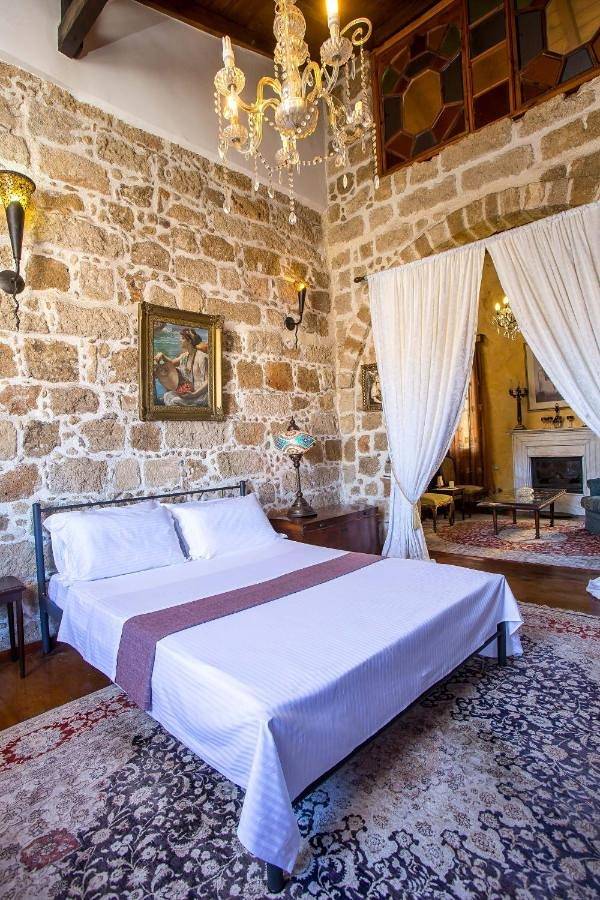 Three-Bedroom Chalet in Rhodos City, Rodos