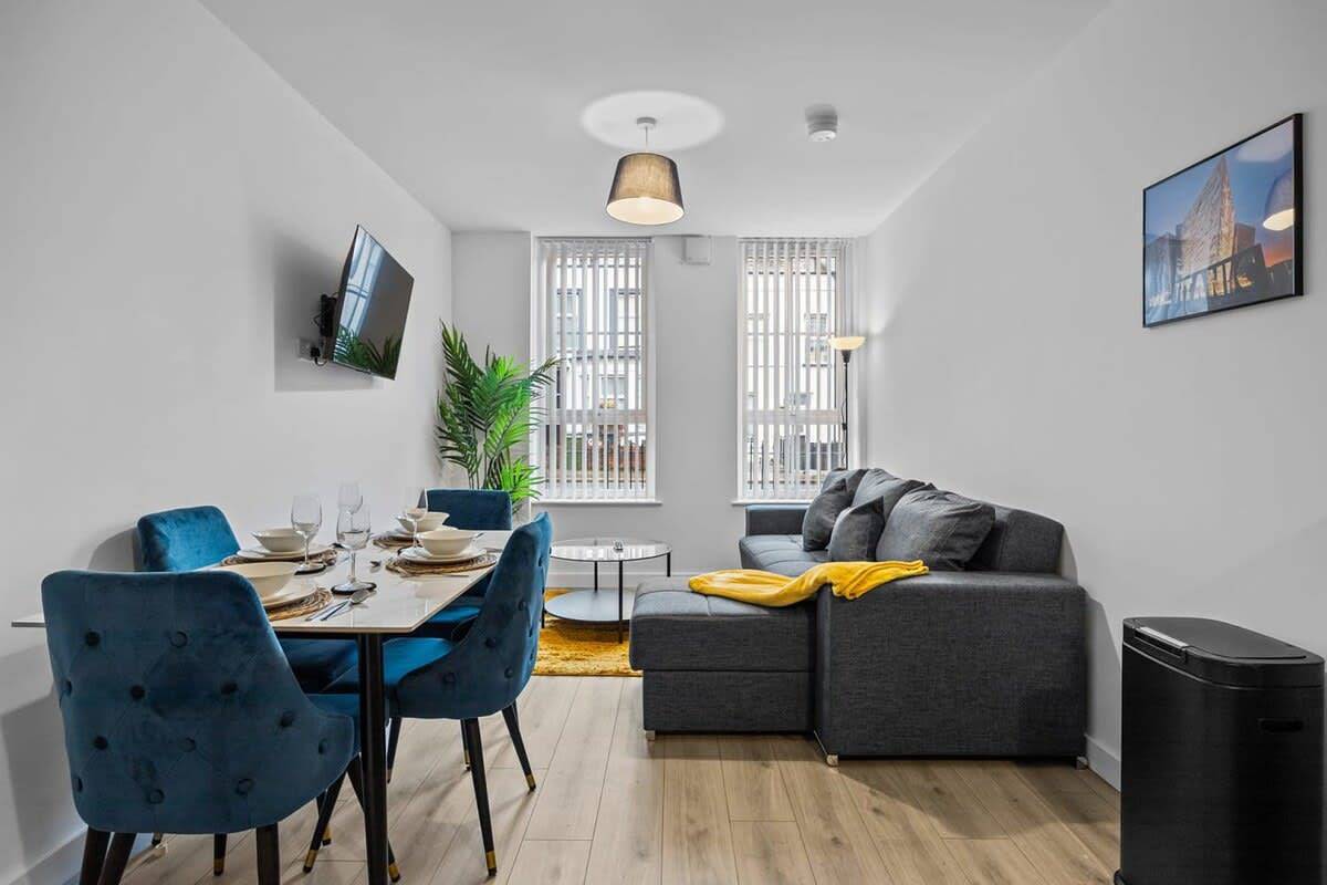 Entire apartment, Modern 2 Bedroom Apartment in Belfast East Village in Belfast, County Down