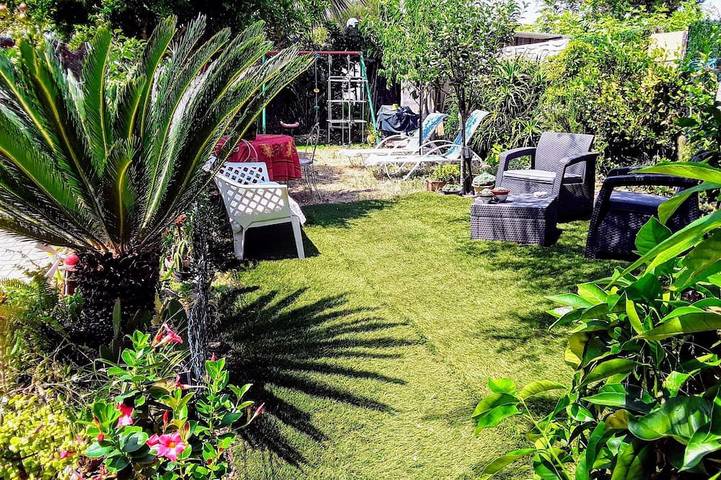 Villa pour 5 personnes, avec terrasse et jardin à La Londe-les-Maures
