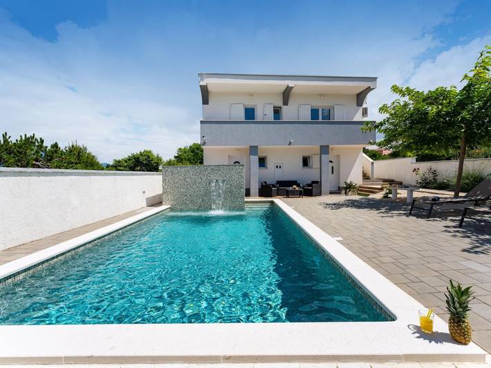 Ferienhaus für 8 Personen, mit Garten und Balkon in Razanac - 4