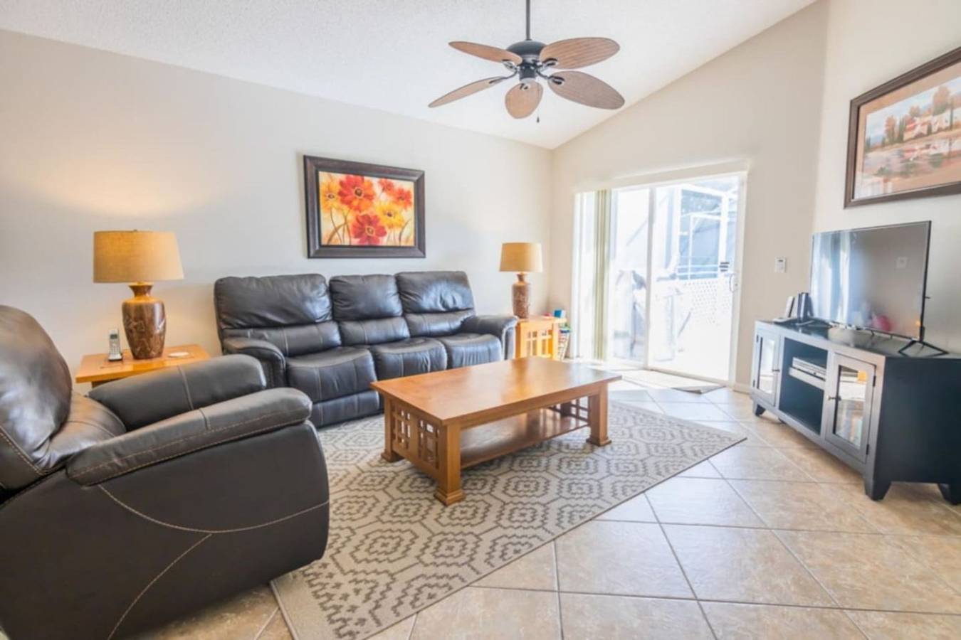 Colorful & Family-Friendly 4-Bedroom Villa with South-Facing Pool in Southern Dunes Golf & Country Club ⛳☀️ in Haines City, Central Florida