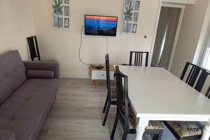 Gîte pour 5 personnes, avec vue à Coubron