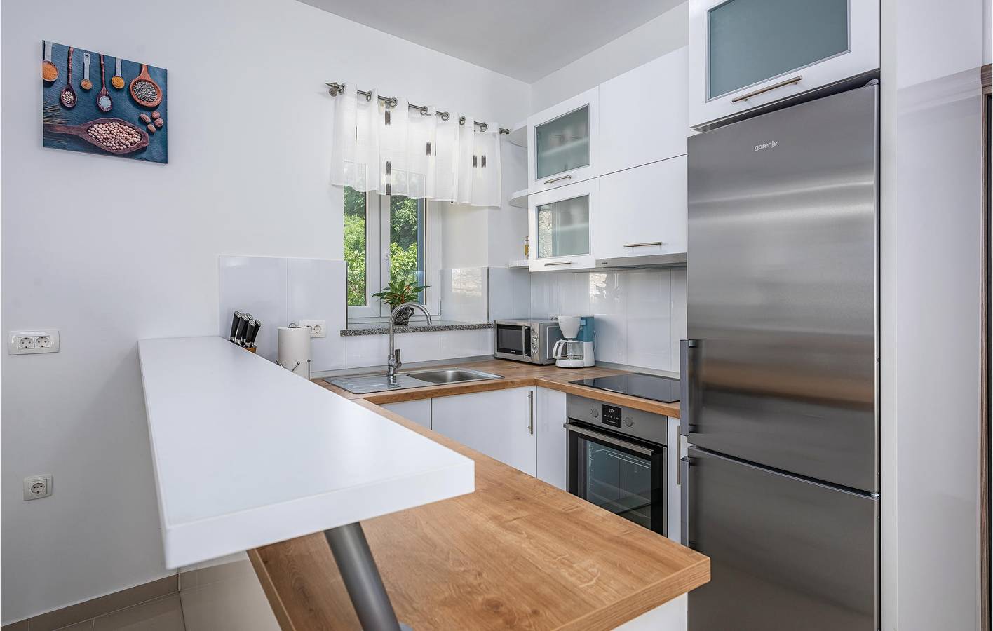 Gemütliche 140 m² große Wohnung mit Pool, Terrasse und WLAN in der Nähe der Küste und des Stadtzentrums in Plomin, Ostküste Istrien