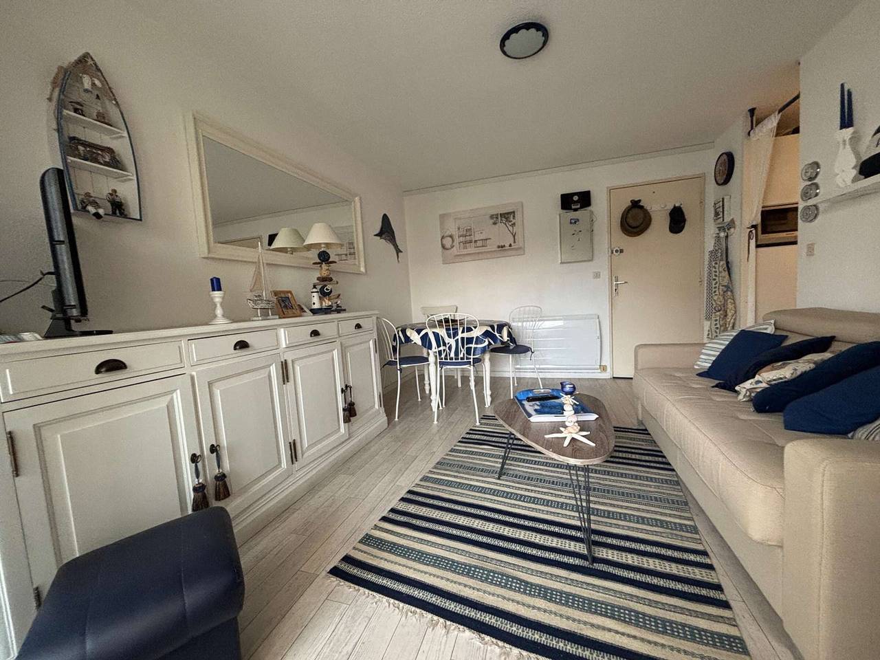 Appartement entier, Appartement 2 pièces à Royan/Pontaillac avec balcon et parking in Pontaillac, Royan