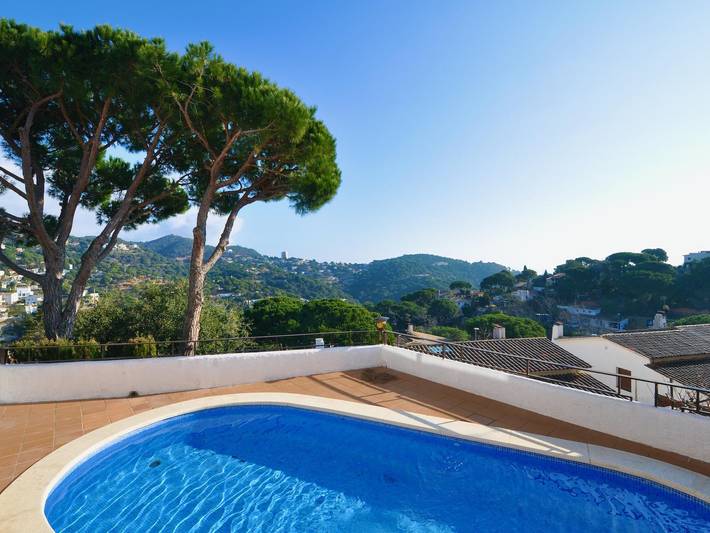 Gîte pour 6 personnes, avec jardin, animaux acceptés