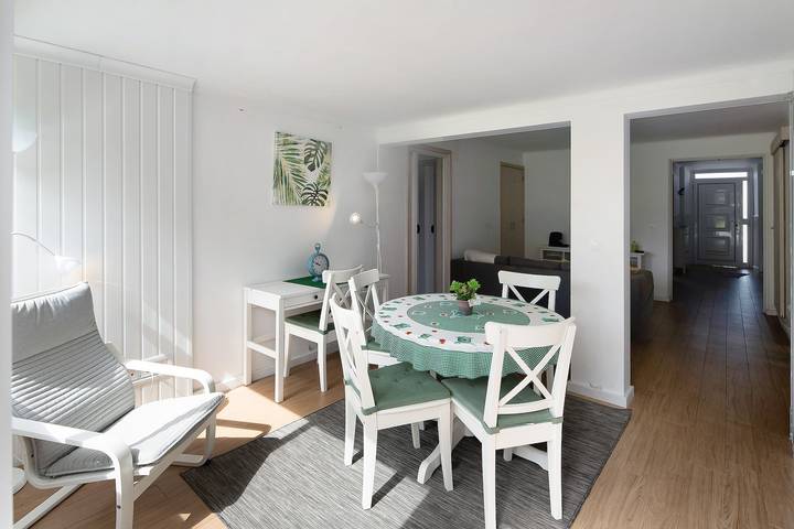 Holiday Home 'Casa da Batalha' with Garden, Open Terrace & Wi-Fi in São Miguel Island, Fenais da Luz