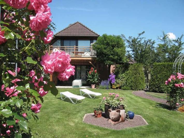 Ferienwohnung für 4 Personen, mit Terrasse und Garten in Wiesmoor