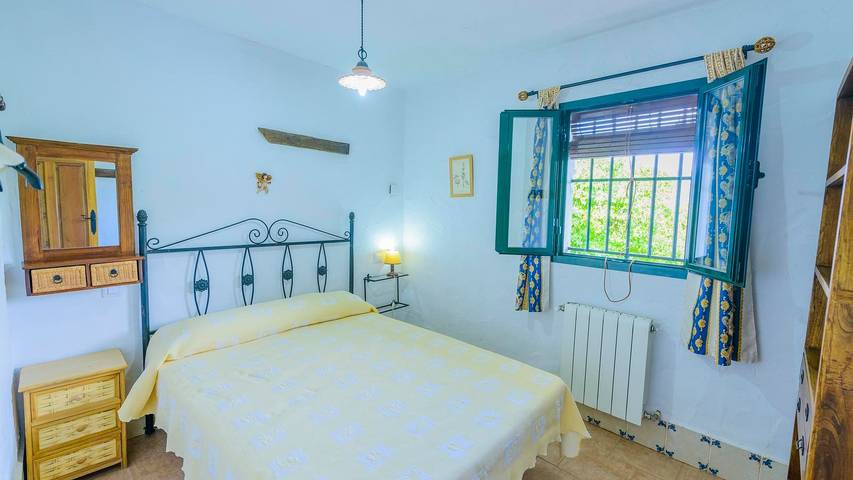 Casa rural para 8 personas, con balcón/terraza y piscina en El Bosque - 3