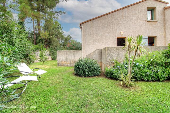 Gîte pour 6 personnes, avec Terrasse et Jardin à San-Gavino-di-Carbini - 2