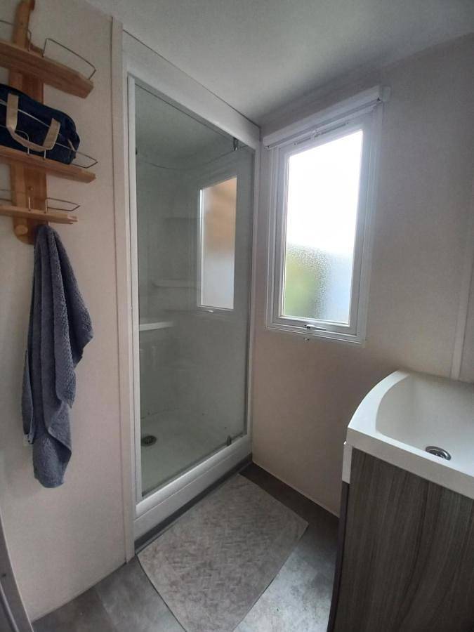 Location de vacances pour 6 personnes, avec Terrasse et Piscine dans Plages des Cabanes de Fleury - 4