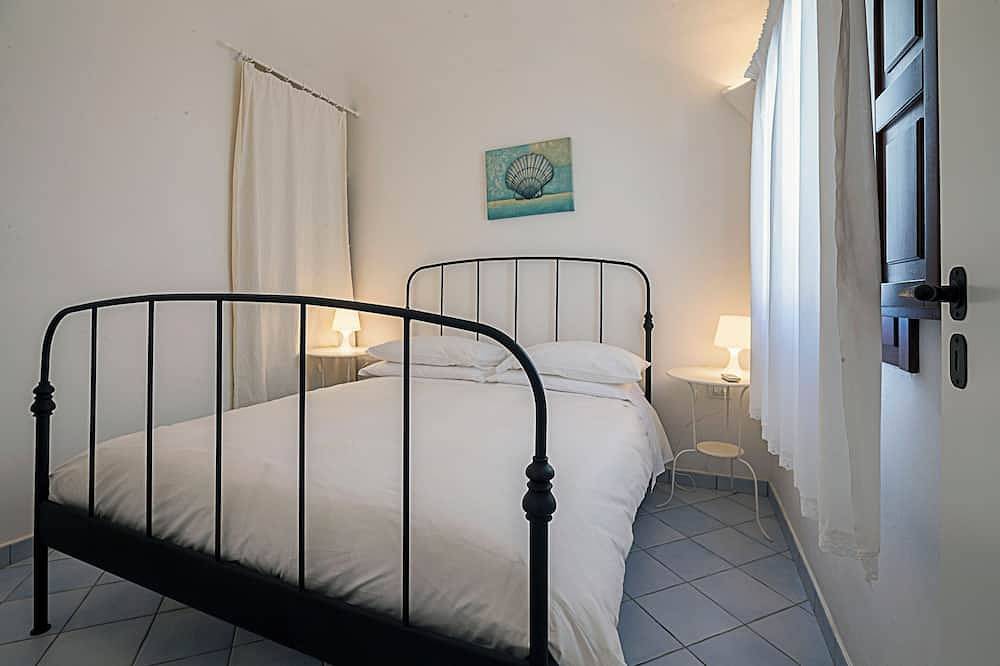 Prestigious villa on the most picturesque bay of Lampedusa. Residence or B&B in Lampedusa e Linosa, Pelagische Inseln