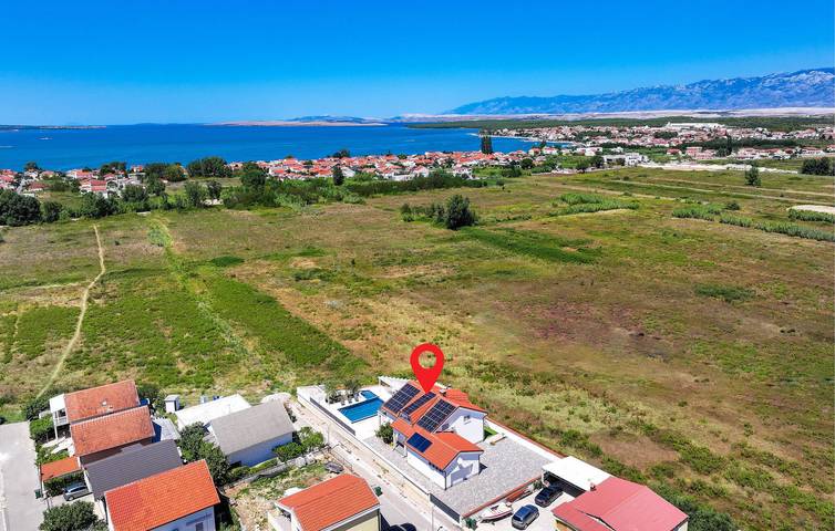 Ferienhaus für 8 Personen, mit Pool und Garten sowie Terrasse in Vrsi - 2