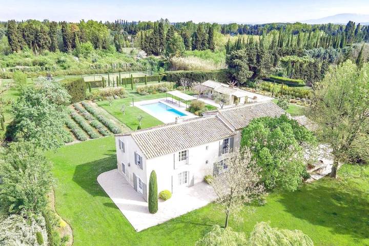 Casa de vacaciones para 14 personas, con piscina y vistas además de jardín y balcón - 1
