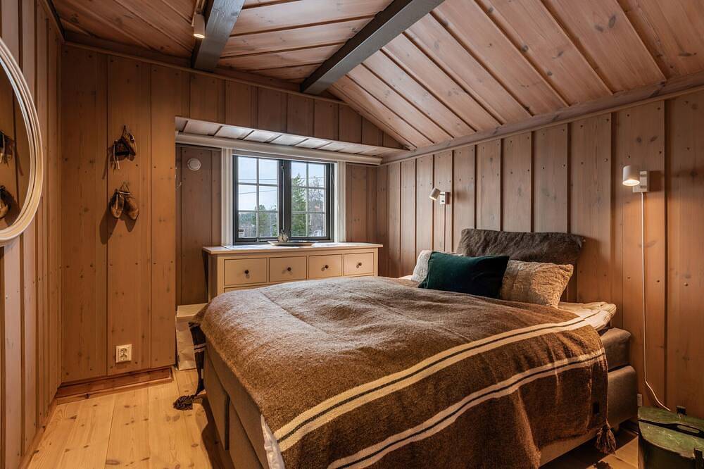 Recently upgraded large beautiful cabin with fantastic views in Geilo in Geilo, Hol