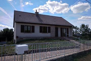 Gîte pour 7 personnes, avec jardin et balcon dans Villiers-en-Morvan