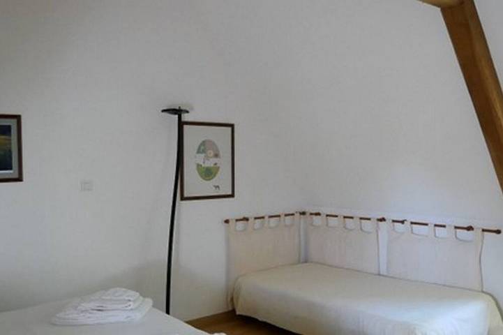 Location de vacances pour 6 personnes, avec jardin et piscine à Saint-Aubin-de-Nabirat - 3