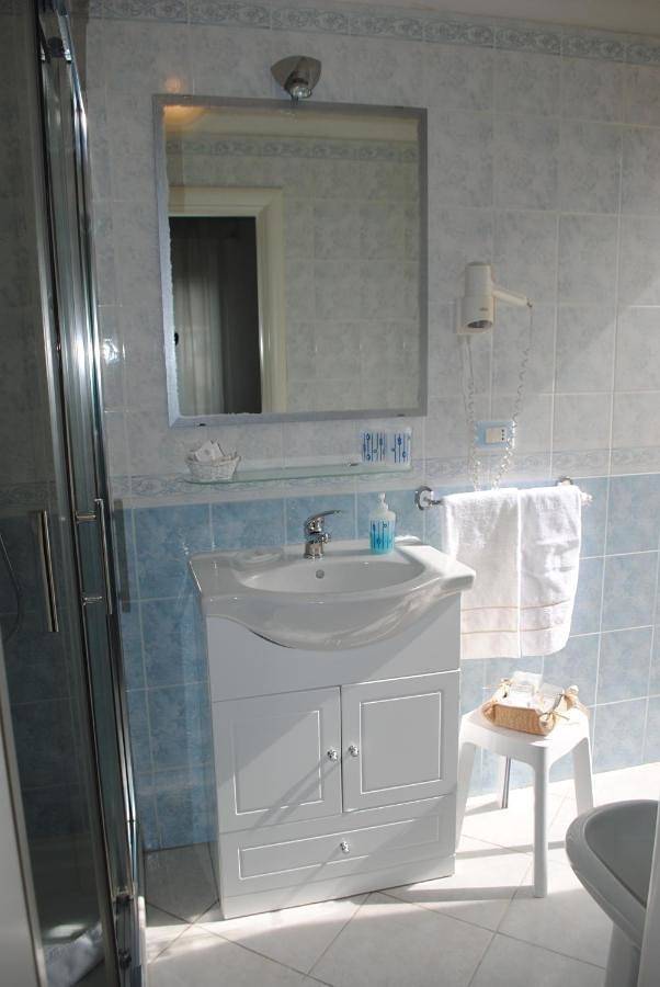 Maison d’hôte pour 3 personnes, avec terrasse et vue à Cagliari - 4