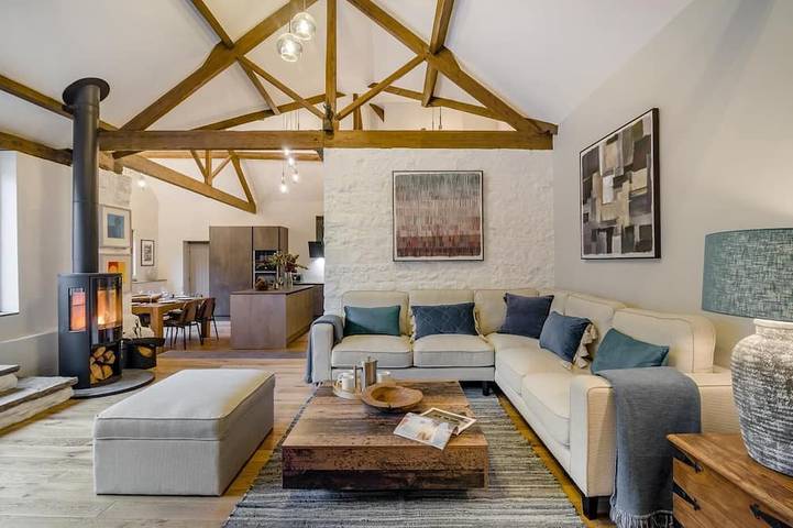 Cottage for 8 people, with garden and pool, with pets in Brecon Beacons